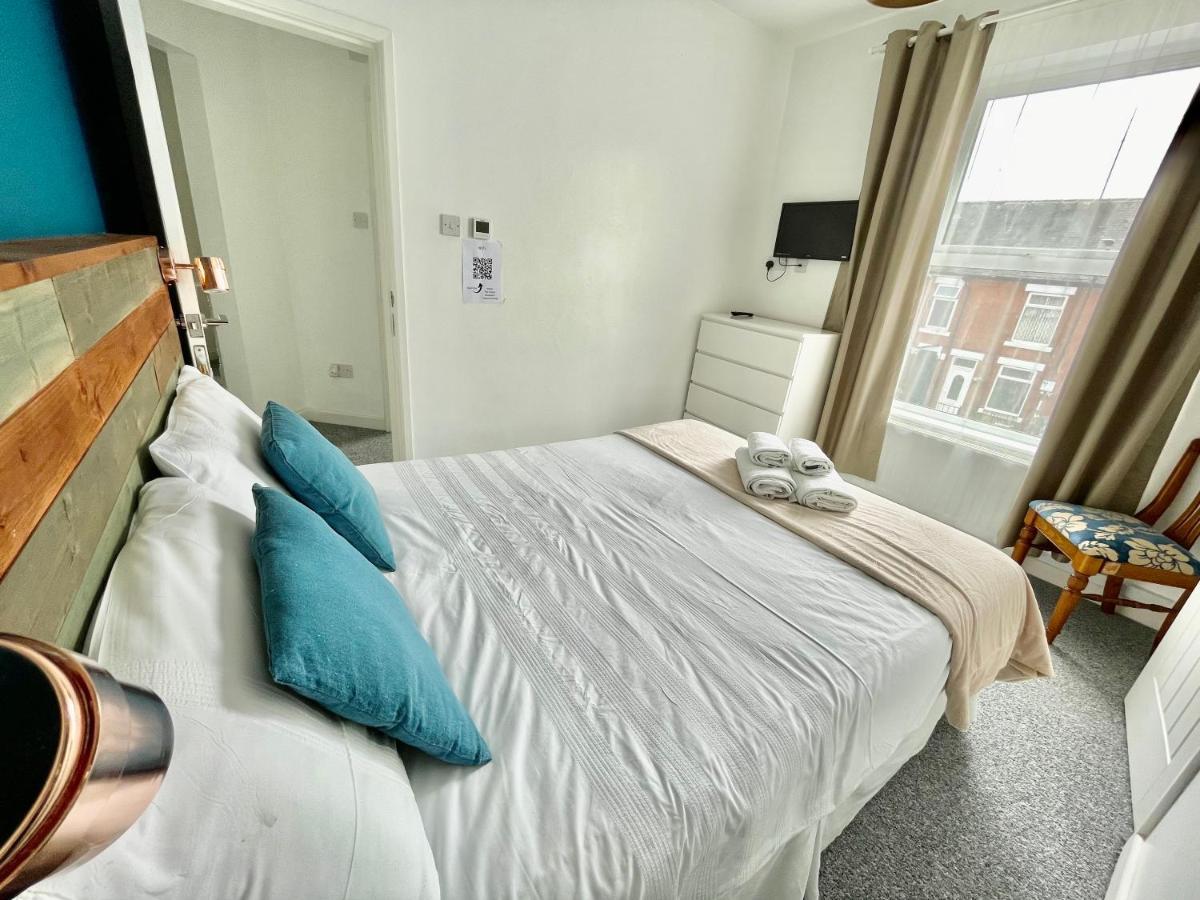 The Corner House - Modern Chesterfield Town Centre Apartments Dış mekan fotoğraf