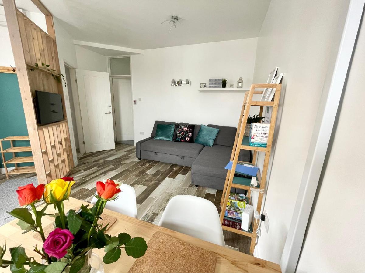 The Corner House - Modern Chesterfield Town Centre Apartments Dış mekan fotoğraf