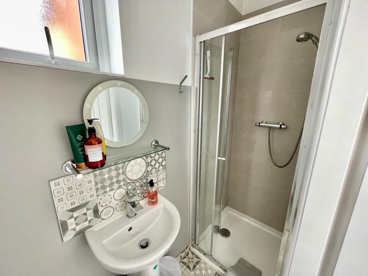 The Corner House - Modern Chesterfield Town Centre Apartments Dış mekan fotoğraf